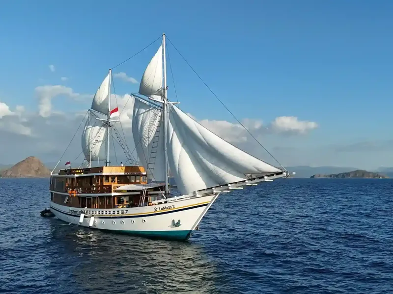 One-Week Bali–Komodo Private Cruise Itinerary (Day By Day)