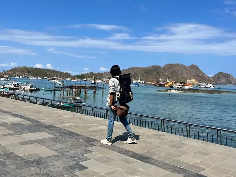 Solo traveller on the Labuan Bajo waterfront
