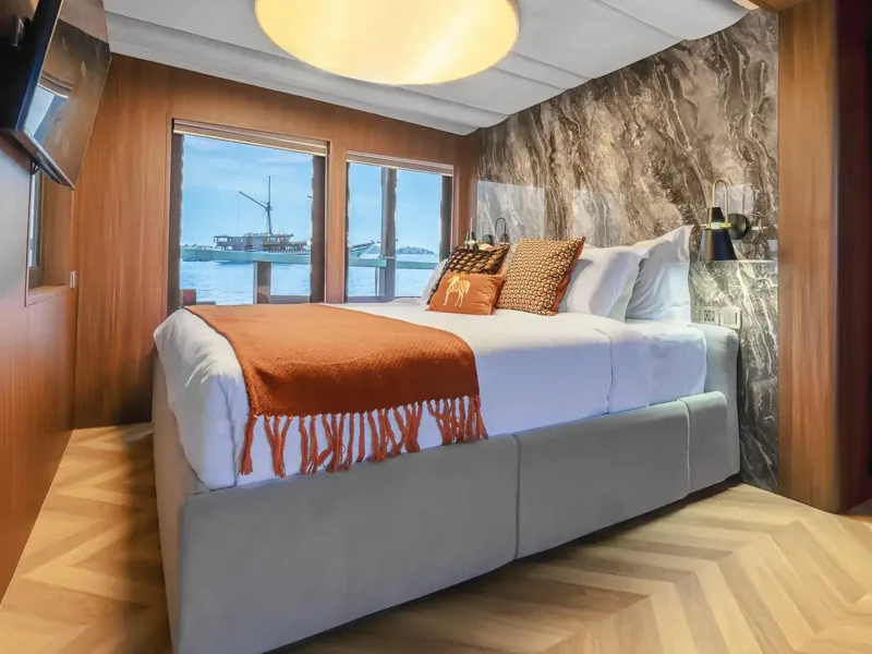 How Much Does a Private Cruise from Bali to Komodo Cost?